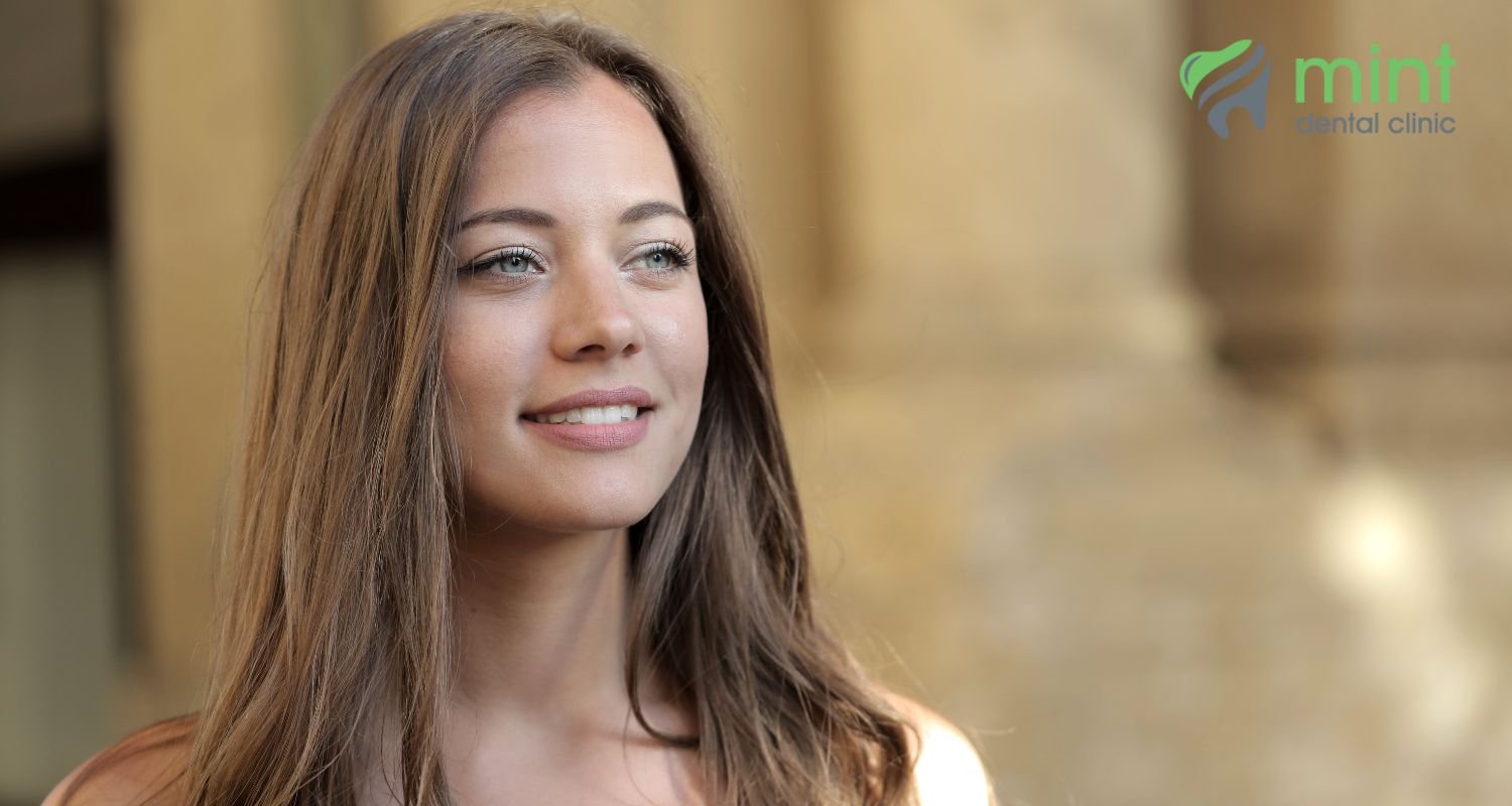 patient with clean teeth photo